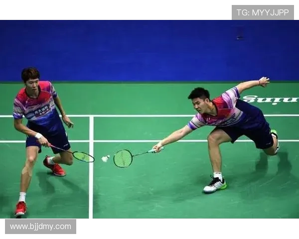 重庆羽毛球队状态引发热议球迷对表现和未来发展产生分歧